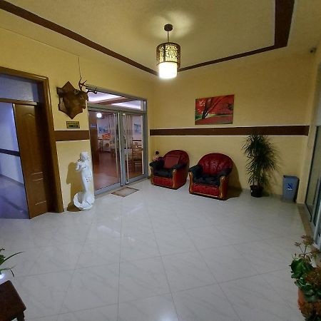 Hotel Kalemi Zhaban エクステリア 写真